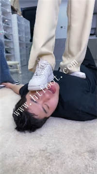5vy1xslll0n.jpg