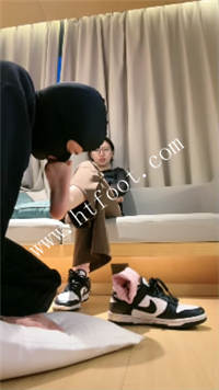 sz1uhrvbhly.jpg