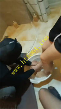 quxjnta1qic.jpg