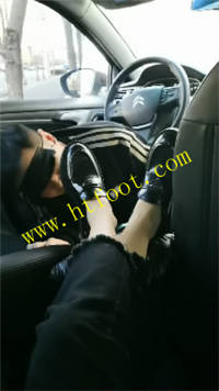g4mkz20ed4f.jpg