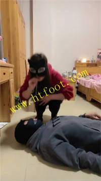 eygf2w1wbpc.jpg