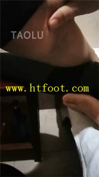 00lf40a0thb.jpg