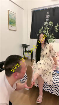 tmr2hv1dwyn.jpg