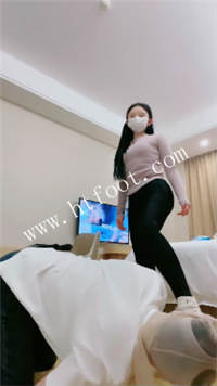 qukn3aa2125.jpg