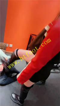 ajtvf5sspp1.jpg