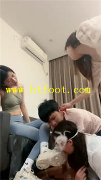 att551o5mqs.jpg
