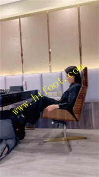 xtqmq4wklf5.jpg