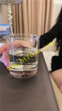 4dupcl1zohj.jpg