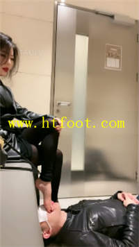 mj3noclid13.jpg