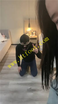 f4kkgfif1e0.jpg