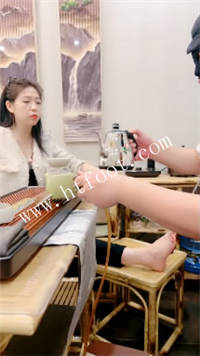 fwjffb0gd40.jpg