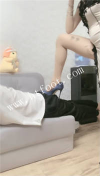 glyzbia1vrx.jpg