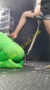 jipl0mt4xx0.jpg