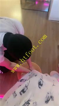 5f40gjwup2q.jpg
