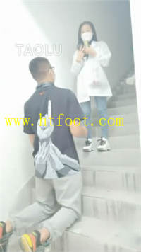 wb4t33r1hur.jpg