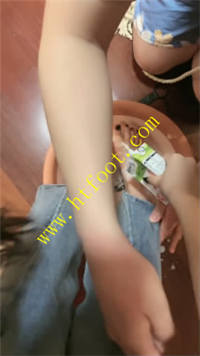 juae0wot4hk.jpg