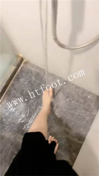 2tqs1o23qzy.jpg