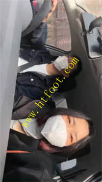 aihezd5q4ec.jpg