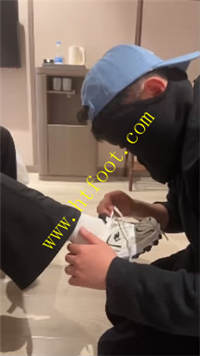 g3rjazrd3qx.jpg