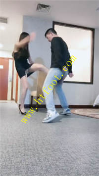 nq1sbbsnnfj.jpg