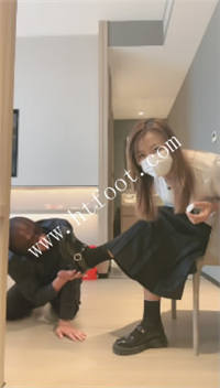 ubebntk2vjr.jpg