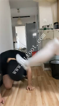 wrmeumjyoxf.jpg