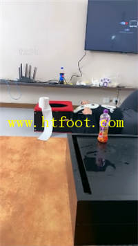 4hieid02zab.jpg