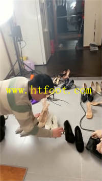 wujs0tty20b.jpg