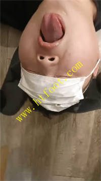 xhilyc0ikz1.jpg