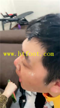 ahdy130icw0.jpg