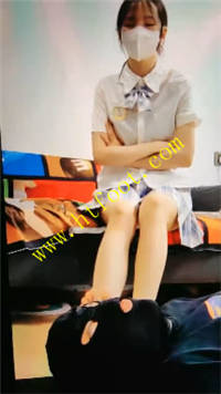 t0tvjxt32x2.jpg
