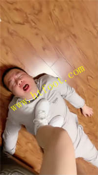 ahp2q2zzwpc.jpg
