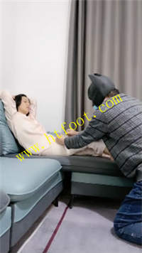 1p3icnrugh4.jpg