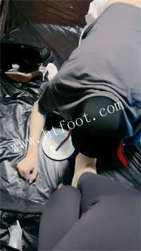 imb55q2n4v4.jpg