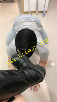 1dmz4tql05c.jpg