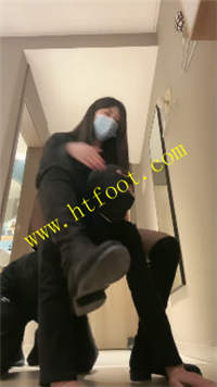 0ic44q2h35s.jpg
