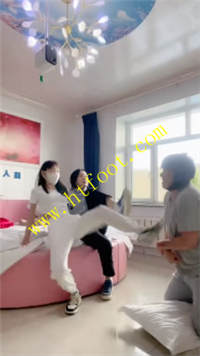 yxlkglf221v.jpg