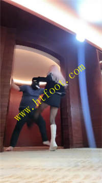 p4vr52crdsk.jpg