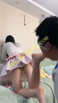 1zfxkb2euud.jpg