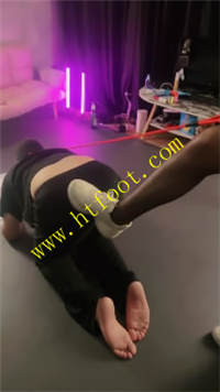 rh22112w0jo.jpg