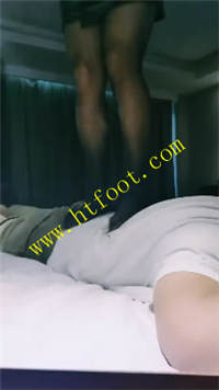 2loy01zal4g.jpg