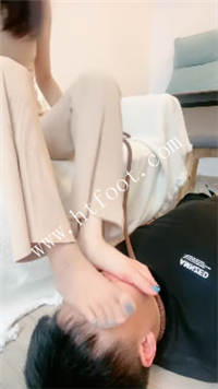 1hdrcn55c1m.jpg