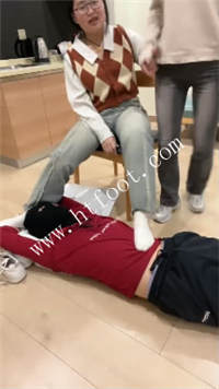 kfmu4uccyfy.jpg