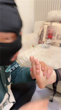 yw4qunp11oo.jpg