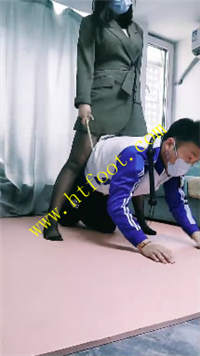 fp0al33q0v1.jpg
