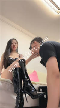 ffhatoyly20.jpg
