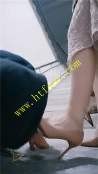 n5lfx4uhrkr.jpg