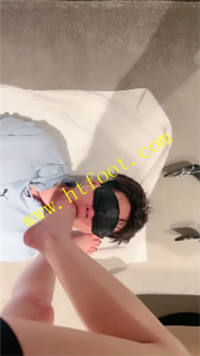 a0p414dym1j.jpg