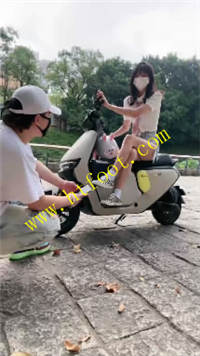 3p0qww2rn5d.jpg