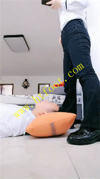 0kir4bldm30.jpg